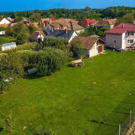 Konukevi Orgona Vendeghaz