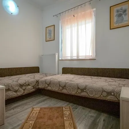 Orgona Vendeghaz 3* Murakeresztur