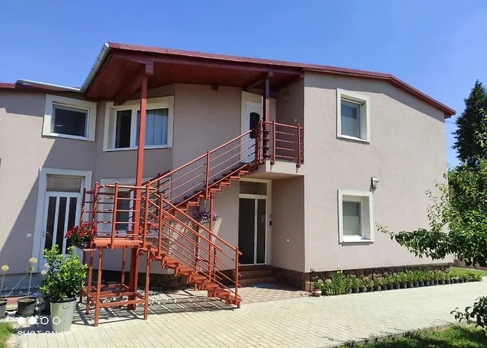 Orgona Vendeghaz Pensjonat 3*